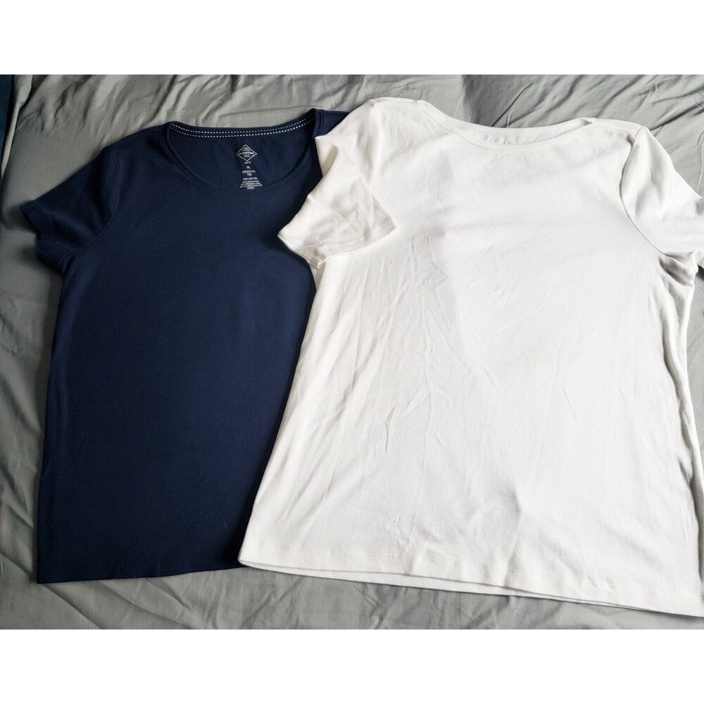 St. John's Bay Lot of Two Women's Basic Tees Sz Petite M/L White Navy Capsule